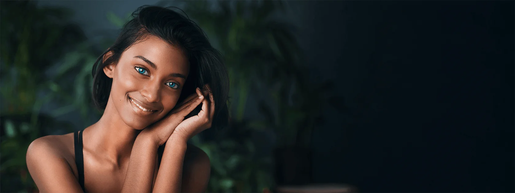 Model wearing ColourVUE coloured contact lenses